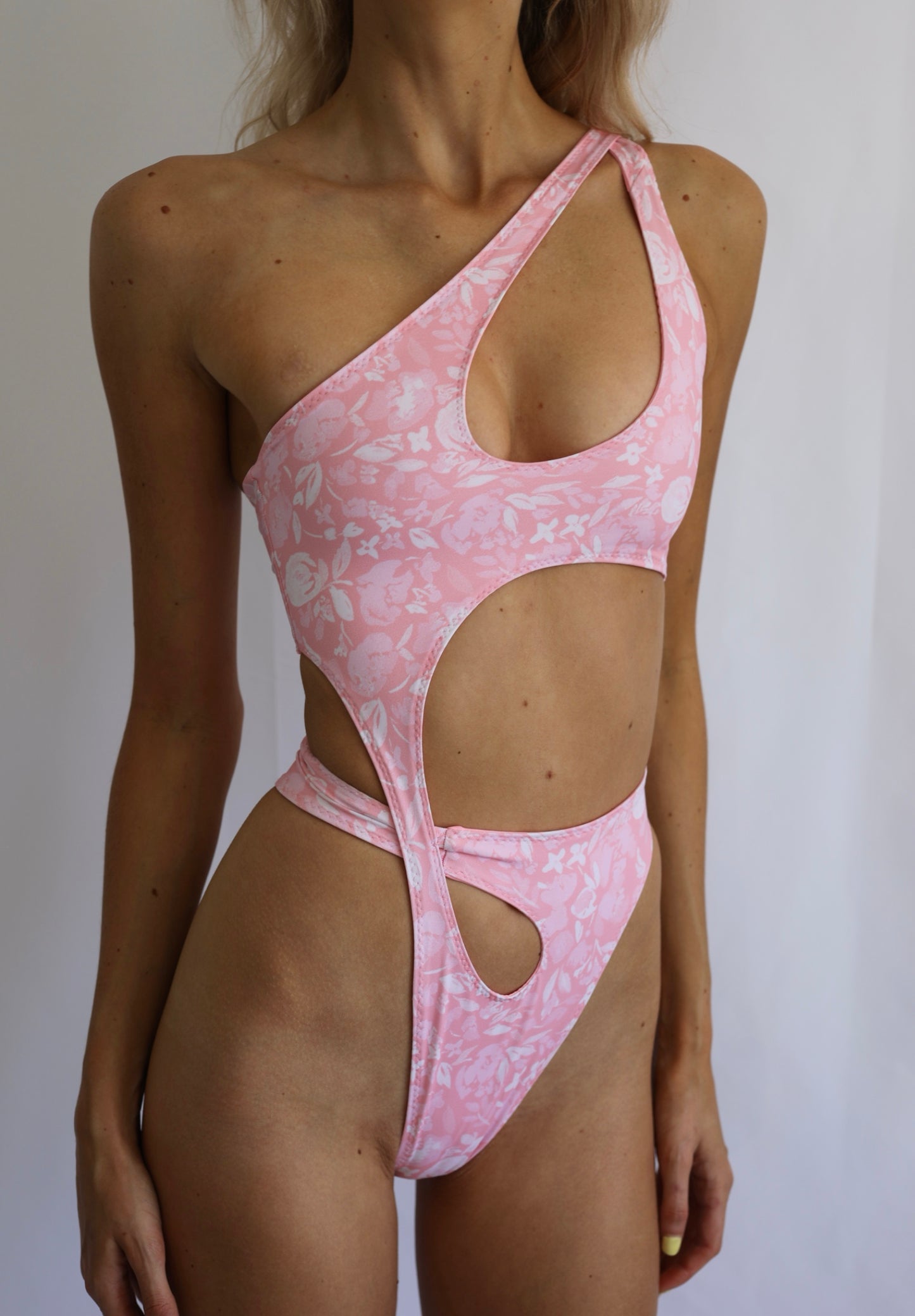 Tropic Tides Reversible Cut Out Swimsuit - Blushed Petal / Pink